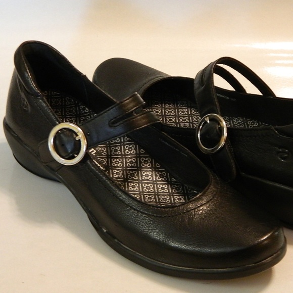 Aravon Shoes - ARAVON Women's Mary Jane Shoe Leather Black 6N NIB